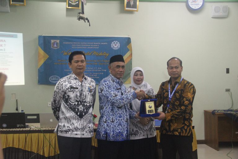 Hadapi Generasi Milenial, Universitas Trilogi Dorong Guru Lebih Kreatif