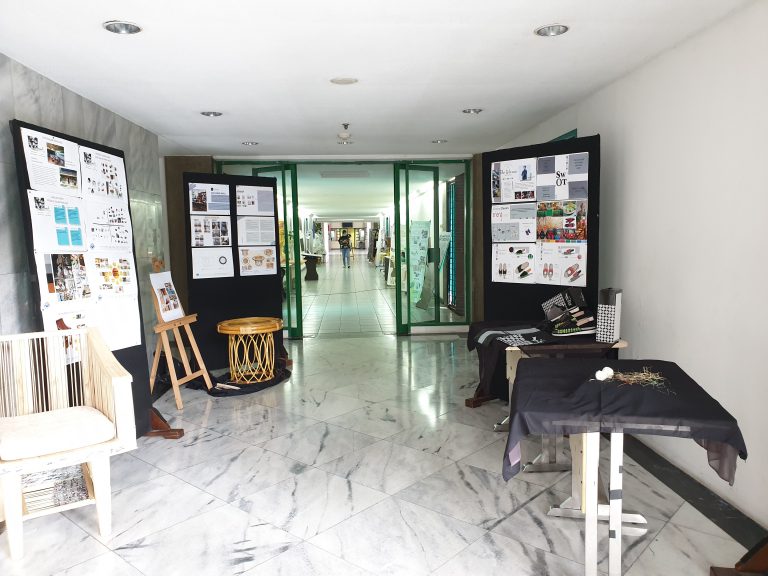 Mahasiswa Desain Universitas Trilogi Pamerkan Karya Kreatifnya