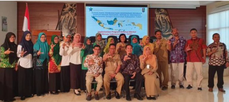 Mengembangkan Kreativitas Dan Kemitraan Melalui Perpustakaan Di Tuban Bersama Dosen PG-PAUD Universitas Trilogi