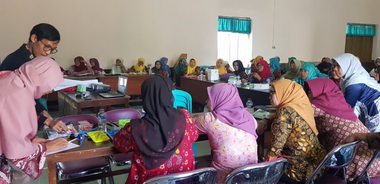 Pelatihan Dasar (40 jam) Pembelajaran PAUD Berbasis Kearifan Lokal oleh Tim Dosen Prodi PG-PAUD Trilogi di Desa Tamanmartani Sleman