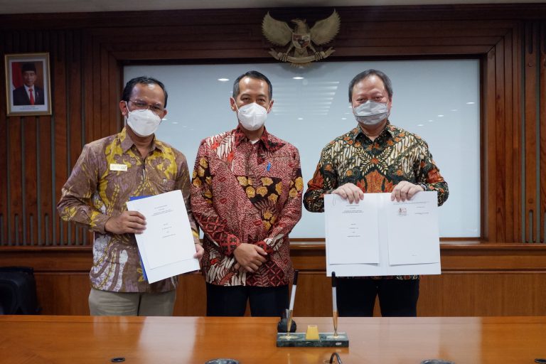 Universitas Trilogi Menjalin Kerjasama Dengan Indosat